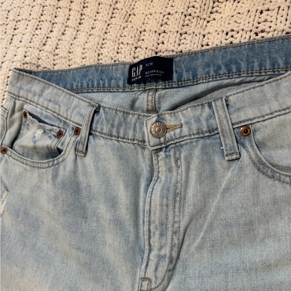 GAP Light Blue Boyfriend Jeans - Picture 3 of 4